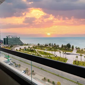 https://the-grandeur-hotel.batumihotels.net